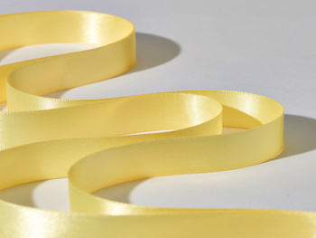 Wstążka 15 mm satynowa premium kolor jasno-żółty